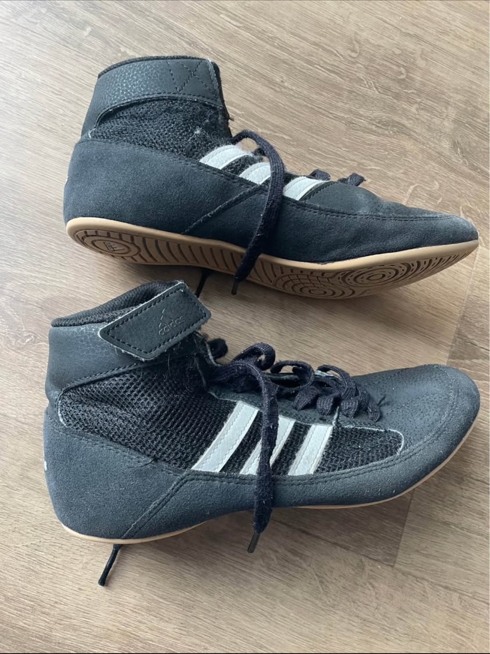 Wrestling shoes Adidas sz 5
